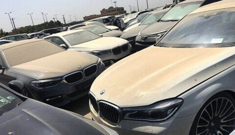 افزایش قیمت خودروهای وارداتی، قانونی نیست خودروهای وارداتی در نمایشگاهها خاک میخورند!