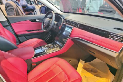 استقبال از محصول جدید «ایلیا پارس کیان»