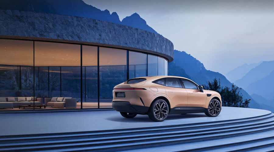 «بیام اسپیس»، کراساوور لوکس چینی را به ایران آورد