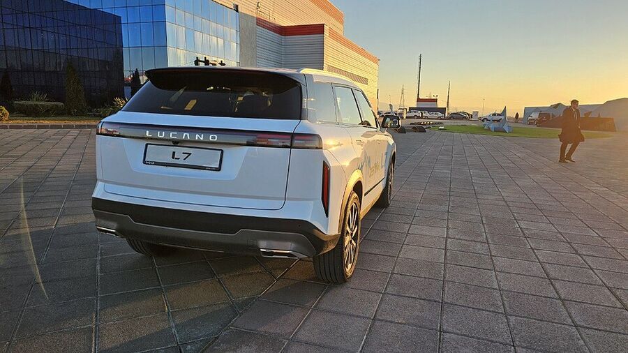 لوکانو L7