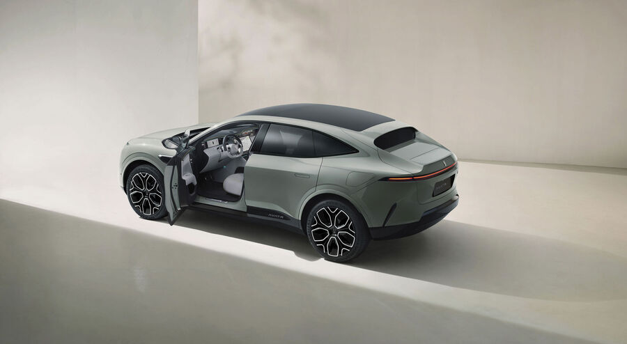 «آواتر ۱۱» روح لوکسگرایی را به دنیای برقیها میدمد