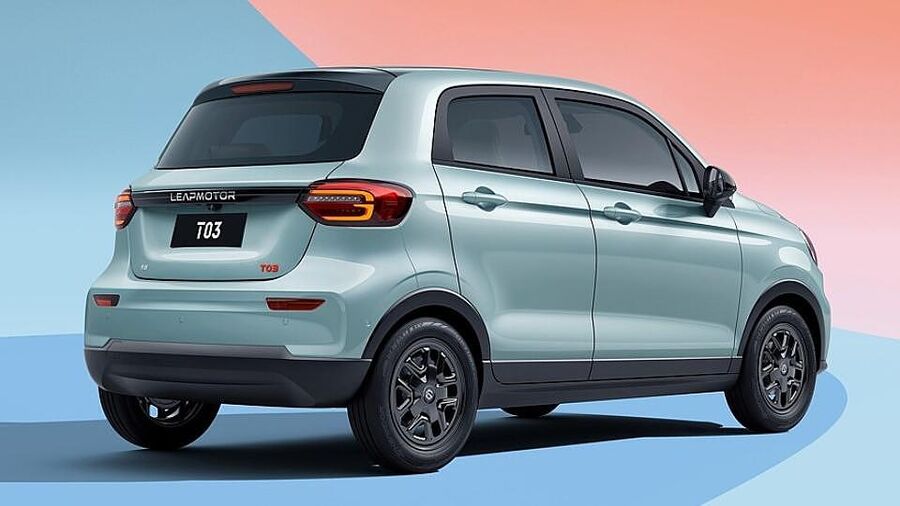 هاچ بک الکتریکی T03