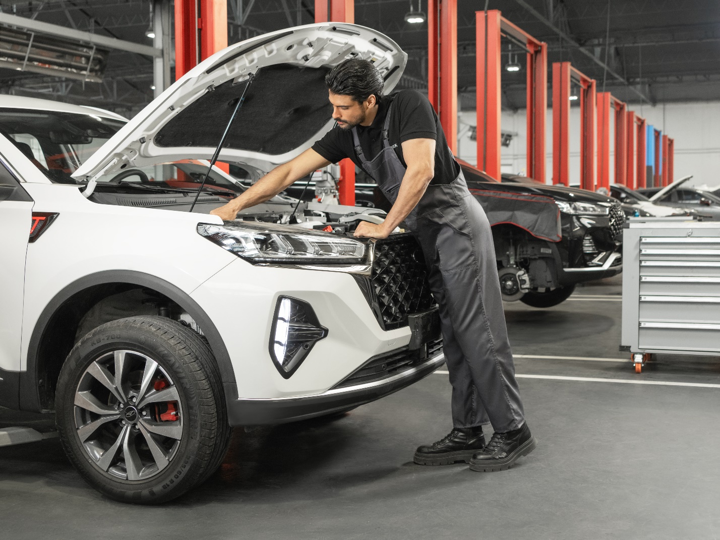 گسترش شبکه خدمات پس از فروش؛ اولویت استراتژیک مدیران خودرو در سال ۱۴۰۴