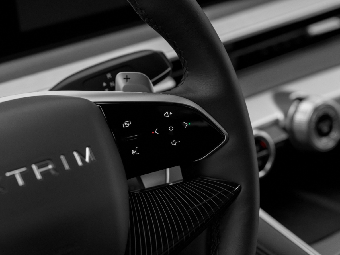 اولین کمپین آموزشی اکستریم با عنوان آگاهی از امکانات خودروهای لوکس XTRIM