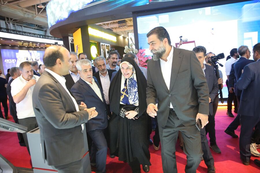 نمایشگاه قطعات خودرو با شعار سال و نگاه به سرمایه گذاری هماهنگ است