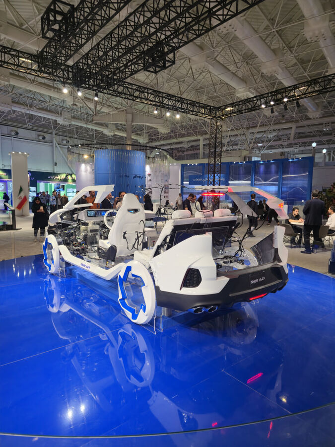 نگاهی به کانسپتهای «کروز» و بلندقامت «ایرانخودرو»