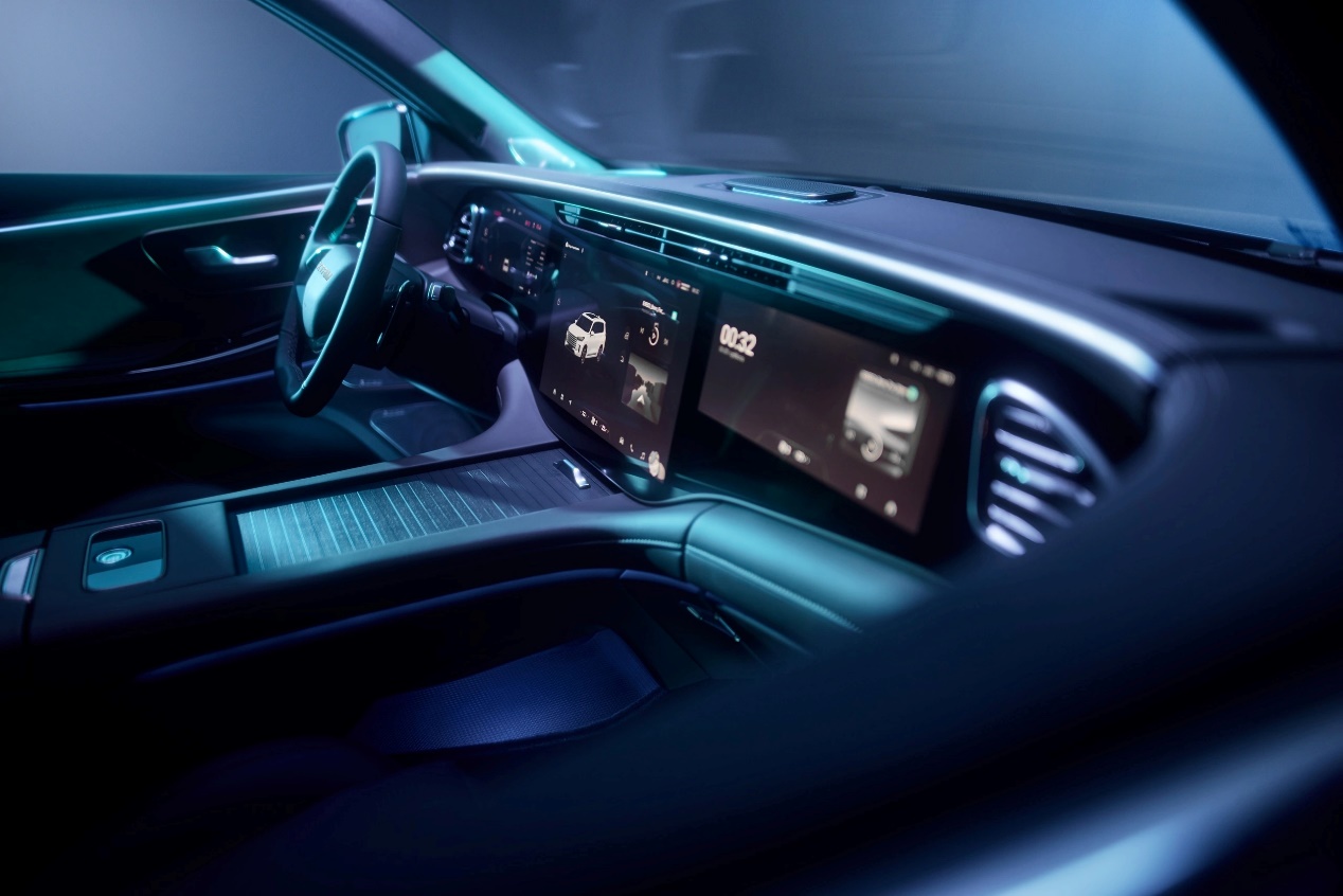 چگونه XTRIM VX به معیار جدیدی در دنیای خودروهای لوکس تبدیل میشود؟