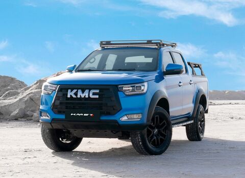 شرایط فروش کرمان موتور با طرح های متنوع و بیمه بدنه رایگان KMC T۸