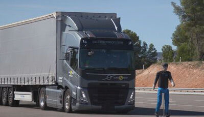 پنج ستاره برای غول جاده