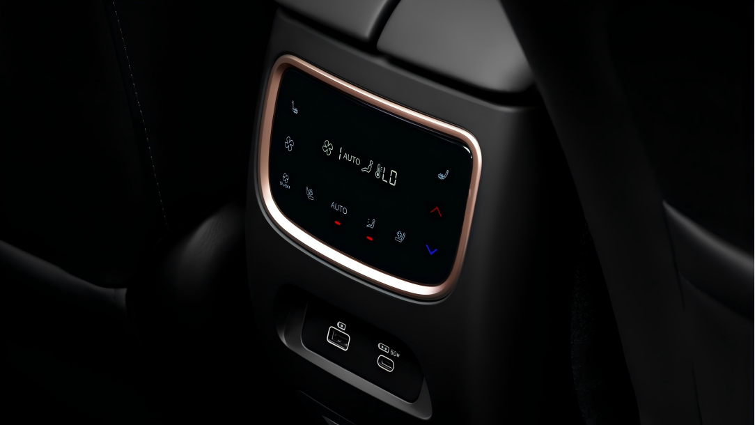 اکستریمQX : خودرویی جادار، لوکس و راحت برای پاسخ به انواع نیازها