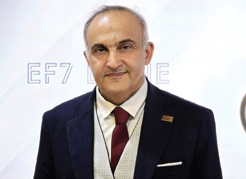بابک کریمخان