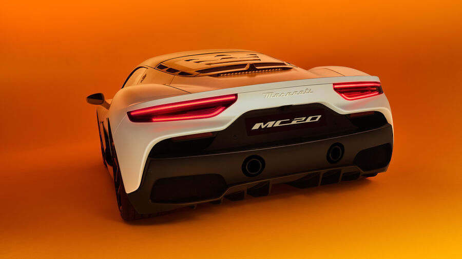 بررسی فنی سوپراسپرت «MC۲۰»