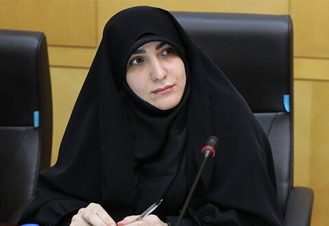 زینب قیصری