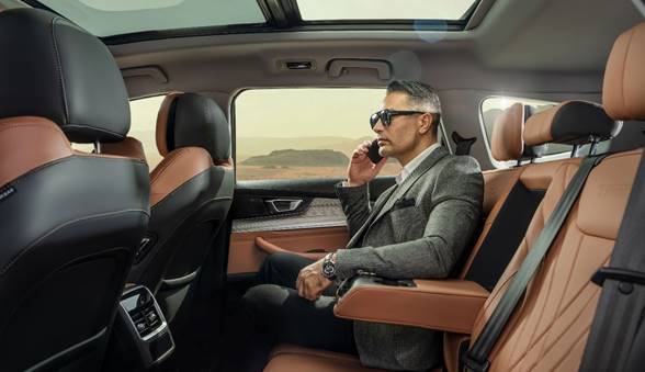 چرا با گذشت زمان همچنان اف ۸ پرومکس همچنان در صدر انتخاب هاست؟