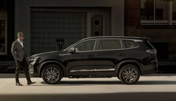 چرا با گذشت زمان همچنان اف ۸ پرومکس همچنان در صدر انتخاب هاست؟