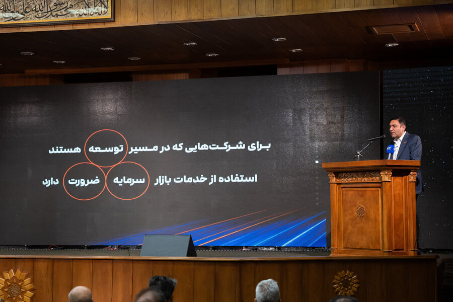 بازار سرمایه راهگشای صنعت خودرو / بحران نقدینگی میتواند تولید خودرو را متوقف کند