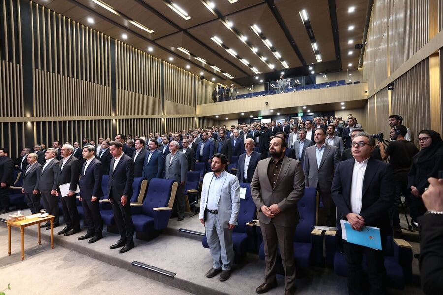 تقدیر از کرمان موتور در سومین همایش تجلیل از برترینهای بورس کالای ایران