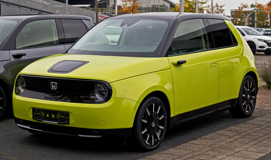 کدام‌یک از خودروهای الکتریکی‎ اسپرت‎ هستند؟