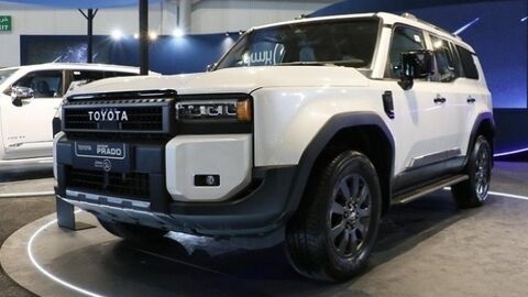 واردات پرادو و لندکروز