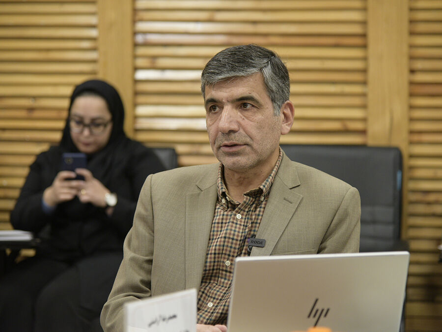 صنعت خودرو در مقایسه با بسیاری از صنایع داخلی پیشتاز است