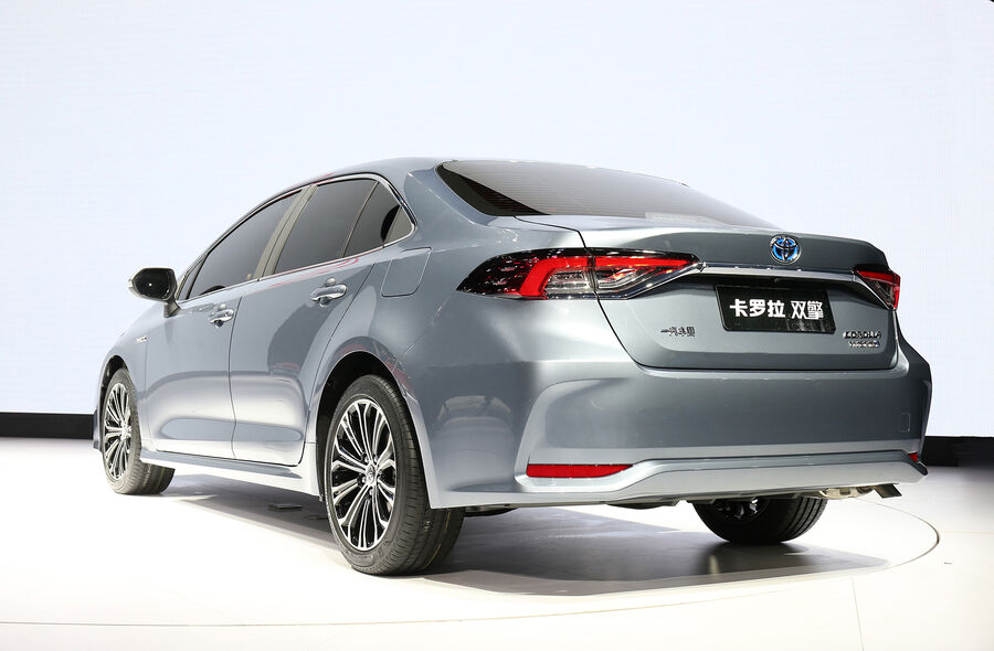 تقابل اشکودا «اوکتاویا» با تویوتا «لوین»