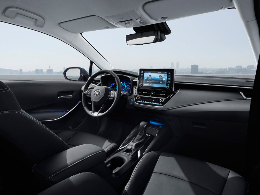 تقابل اشکودا «اوکتاویا» با تویوتا «لوین»