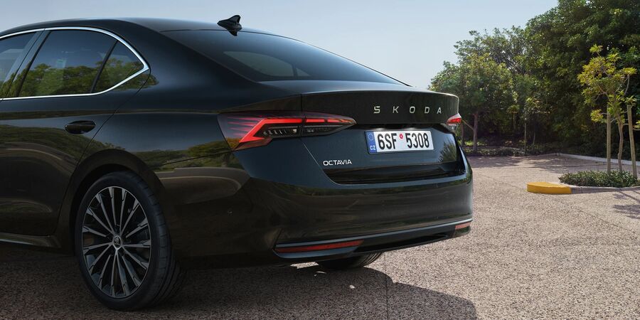 تقابل اشکودا «اوکتاویا» با تویوتا «لوین»