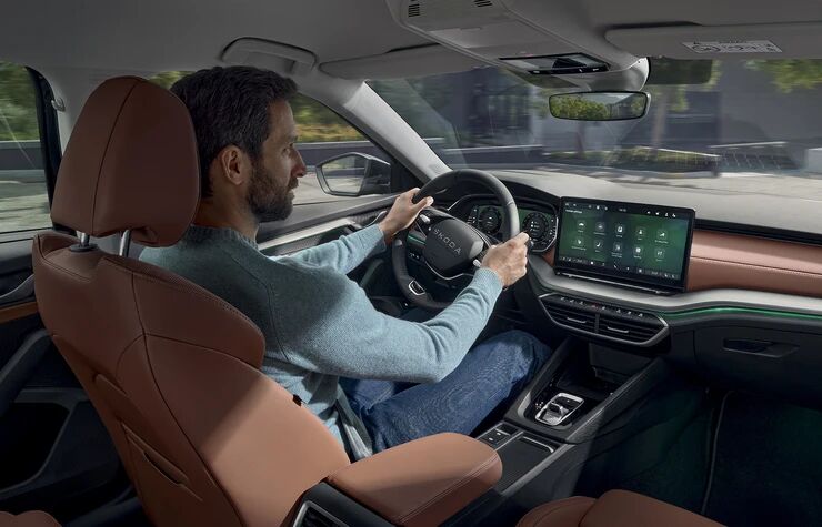 تقابل اشکودا «اوکتاویا» با تویوتا «لوین»