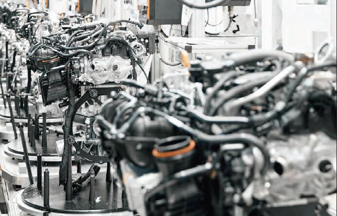 زنجیره‌تامین بین‌المللی خودروسازان سال 2025 بازآرایی شد