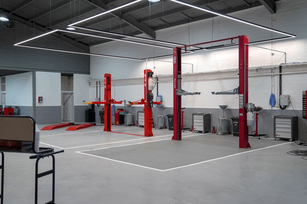 افتتاح نمایندگی خدمات پس از فروش لوکانو ۷۱۷ در تهران