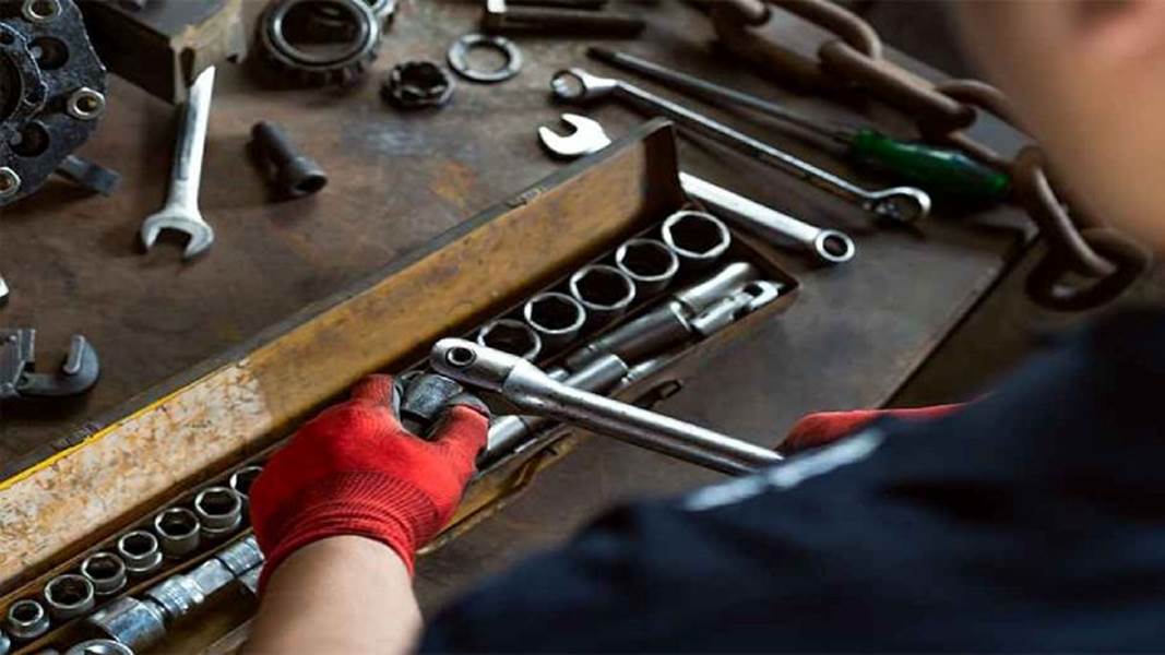 معرفی انواع آچار های مکانیکی؛ میز ابزار خود را تکمیل کنید!