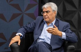 جهش واردات خودروهای لوکس در برابر افت ۳۰ درصدی تولید داخل